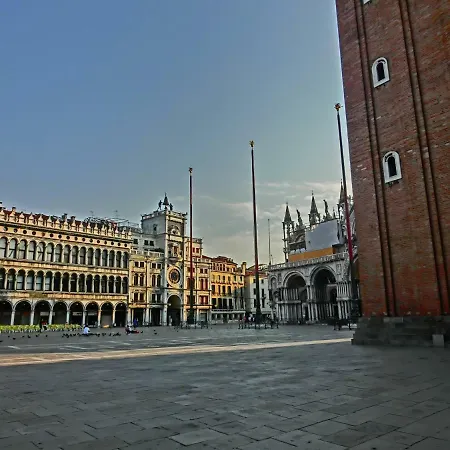 Classic Three Minutes From St Marc's Square Venice